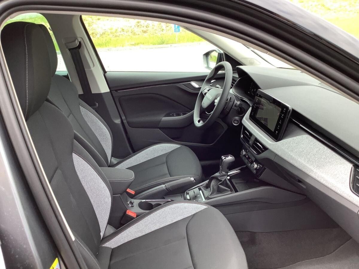 Skoda Kamiq Tour*1.0TSI*DSG*NAVI*ACC*MATRIX*RFK*