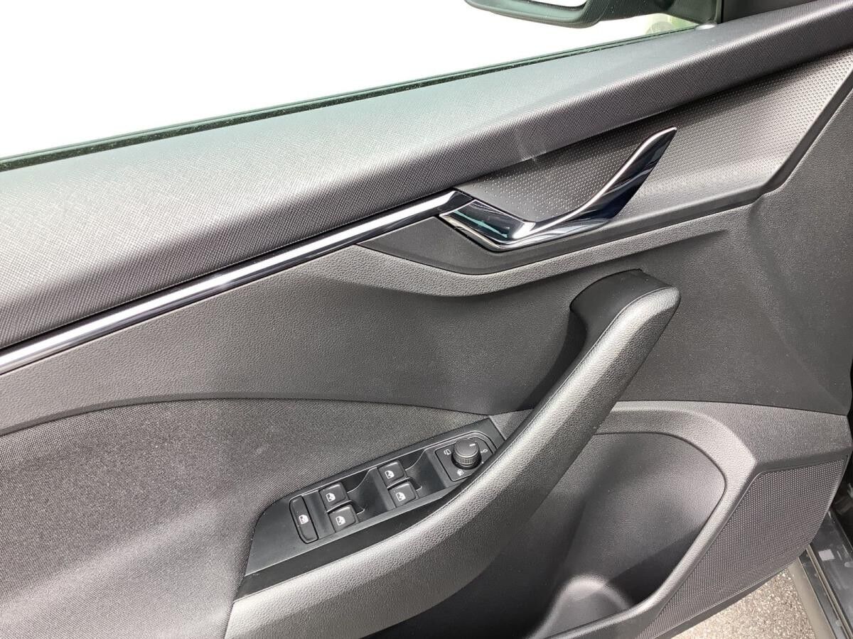 Skoda Kamiq Tour*1.0TSI*DSG*NAVI*ACC*MATRIX*RFK*