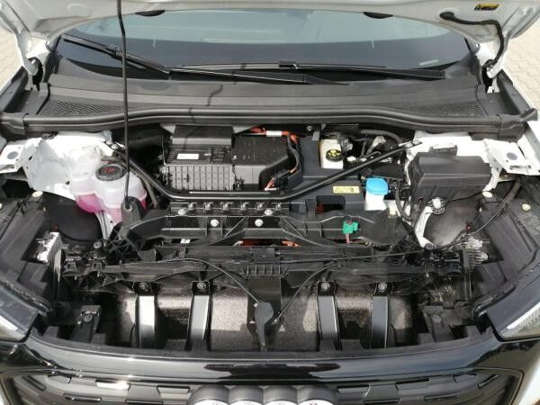 Audi Q4 e-tron Q4 Sportback e-tron 50 qu S-line Matrix Blackline