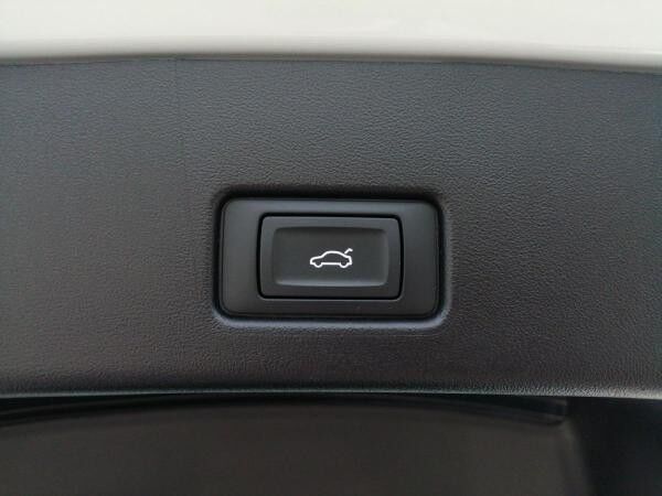 Audi Q4 e-tron Q4 Sportback e-tron 50 qu S-line Matrix Blackline