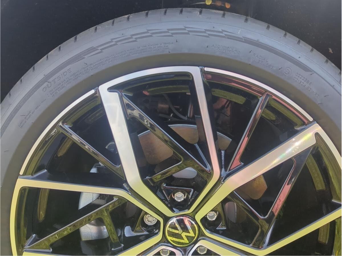 Volkswagen Tiguan Elegance 1.5 l eHybrid DSG CarPlay Hyb.