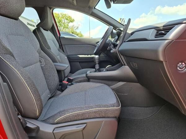 Renault Captur Techno Mild Hybrid 140