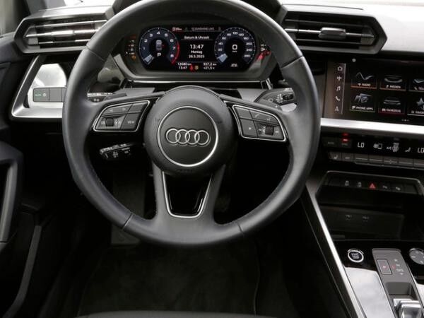 Audi A3 Lim.35 TFSI S tronic advanced GWP 17" NAVI-APP+VC
