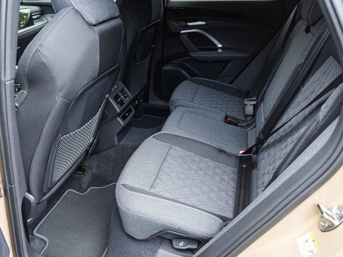 Audi Q5 SUV S-LINE  TFSI TECH Standheizung !!! Steuerberater  Anwälte Ärzte Architekten Sonderabnehmer *