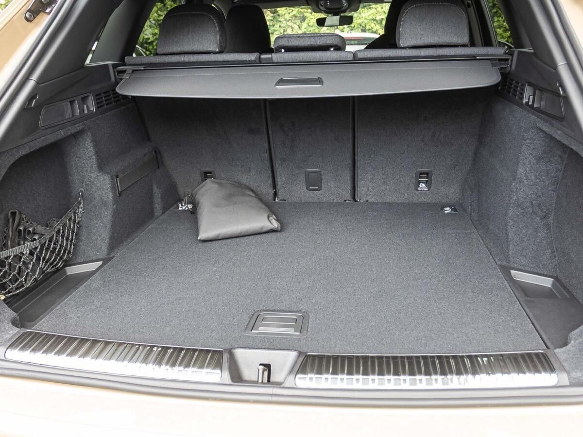 Audi Q5 SUV S-LINE  TFSI TECH Standheizung !!! Steuerberater  Anwälte Ärzte Architekten Sonderabnehmer *