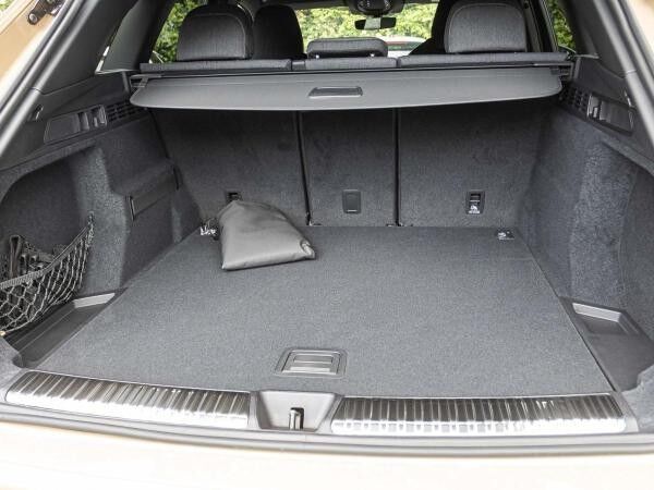 Audi Q5 SUV S-LINE  TFSI TECH Standheizung !!! Sonderabnehmer *Steuerberater  Anwälte Ärzte Architekten Verb