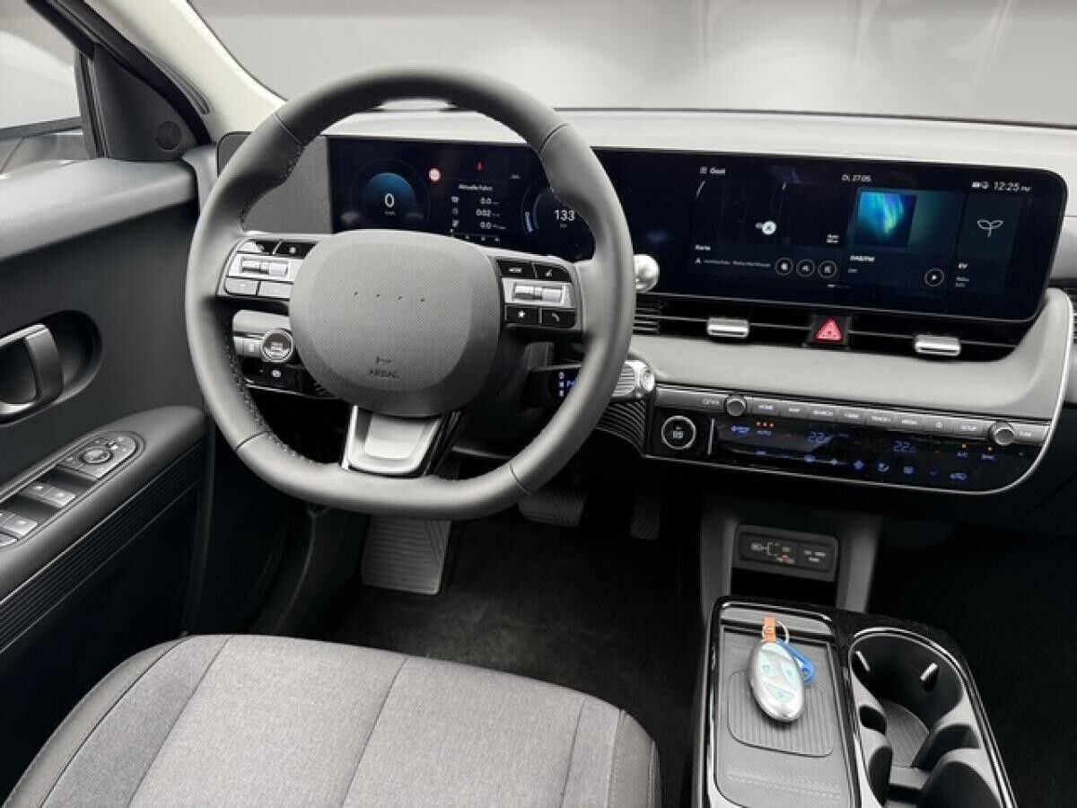 Hyundai IONIQ 5 Hyundai IONIQ 5