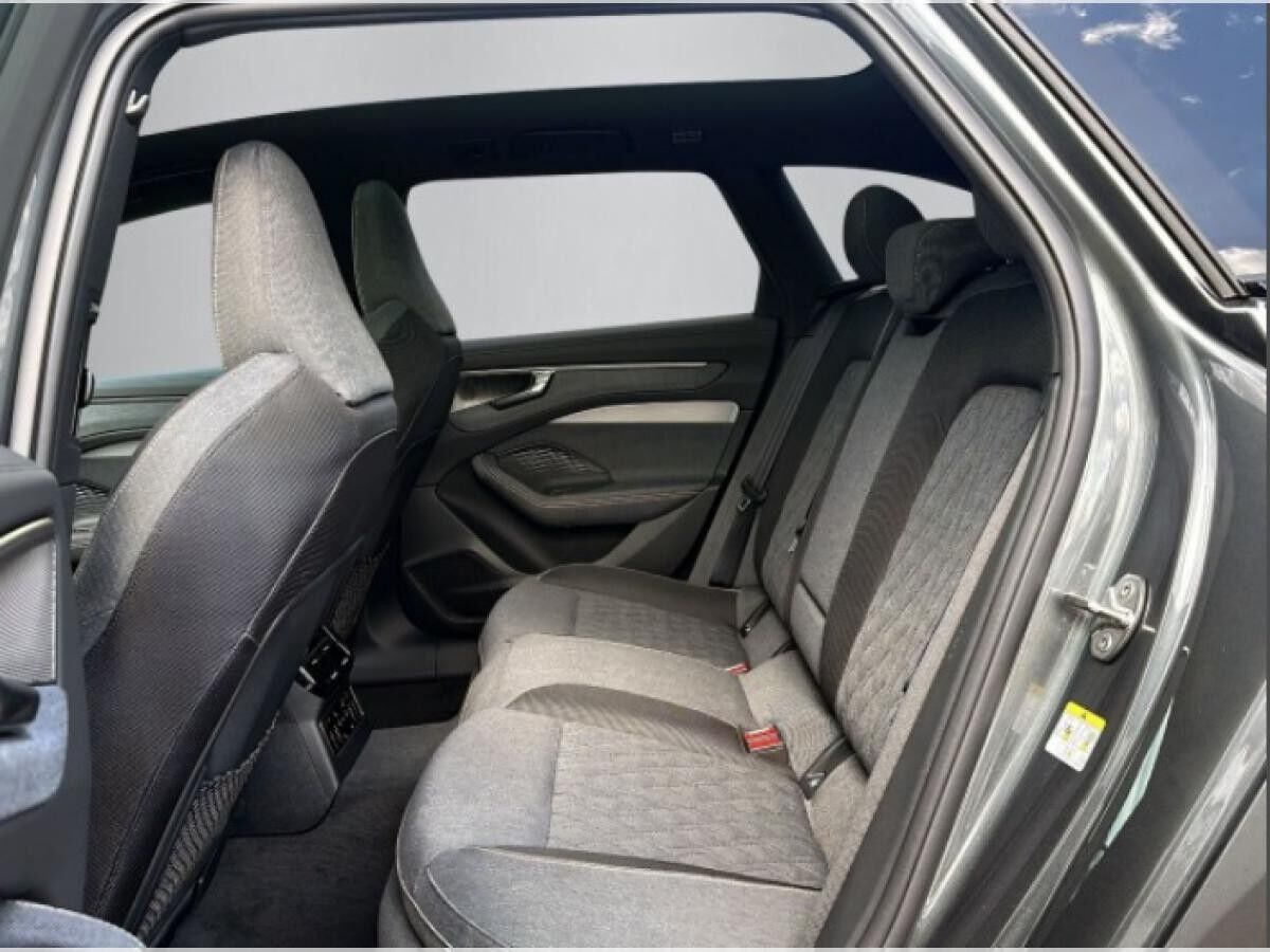 Audi A6 Avant TDI quattro S tronic + S line + TECH PRO + PANO + HUD + LED + LUFT