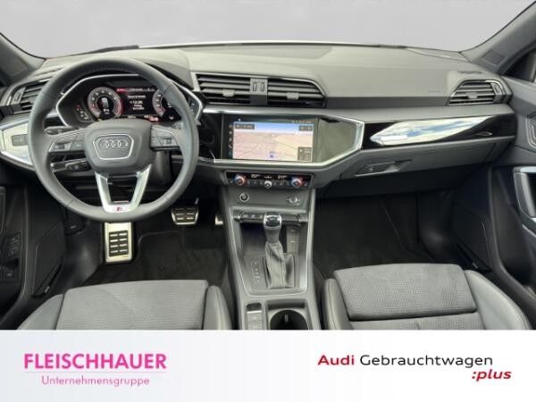 Audi Q3 40 TFSI quattro S line Pano StHz AHK CarPlay