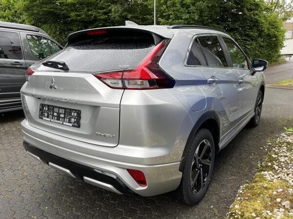 Mitsubishi Eclipse Cross PHEV Select 2.4 4WD