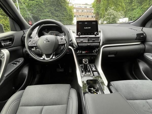 Mitsubishi Eclipse Cross PHEV Select 2.4 4WD