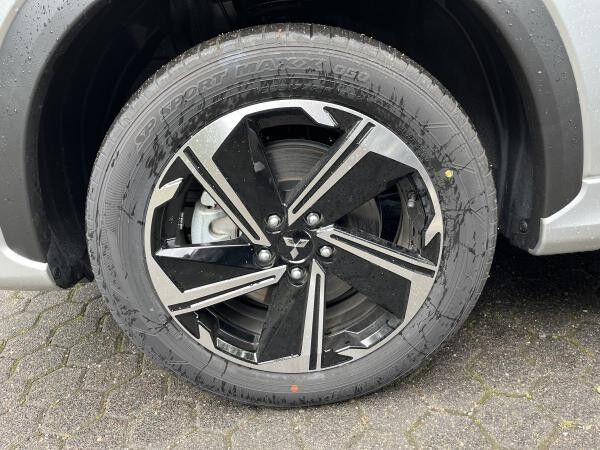 Mitsubishi Eclipse Cross PHEV Select 2.4 4WD