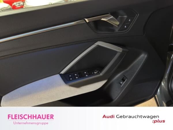 Audi Q3 S line 35 TFSI LED+AHK+NAVI+PDC V&H+CARPLAY+SZH+