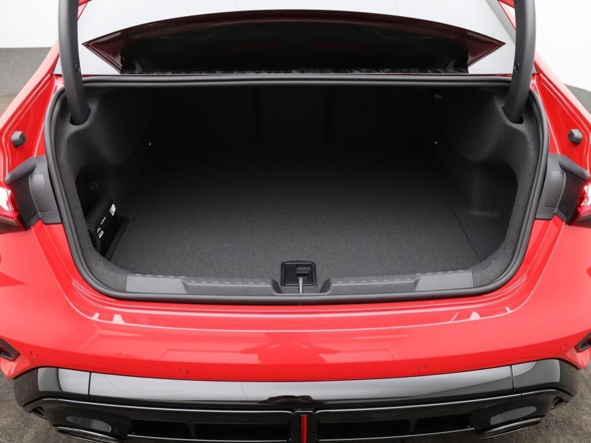 Audi RS3 RS 3 Limousine S-tronic / Vmax 280, Pano, Sonos