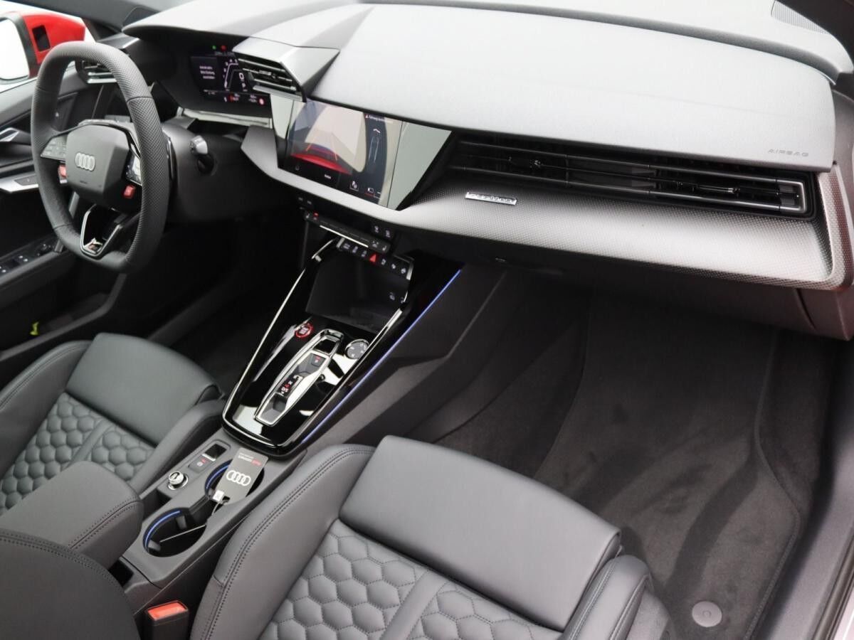 Audi RS3 RS 3 Limousine S-tronic / Vmax 280, Pano, Sonos