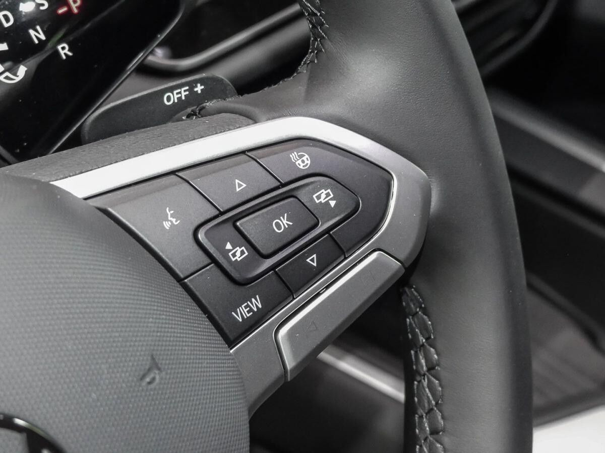 Volkswagen Passat Variant 2.0 TDI Business DSG AHK