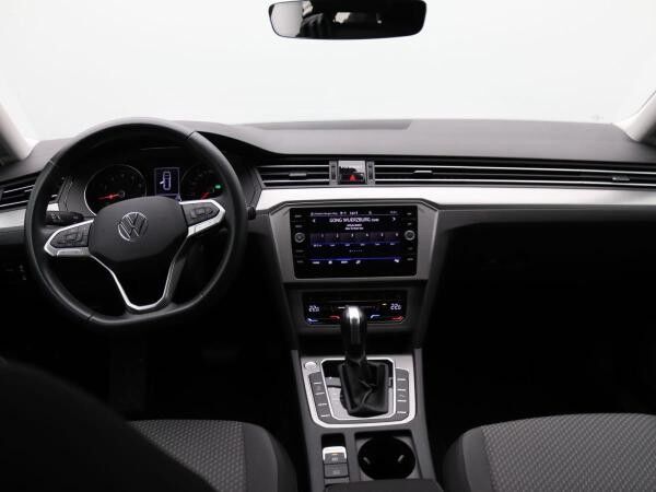 Volkswagen Passat Variant 1.5 TSI DSG / LED, RFK, SHZ
