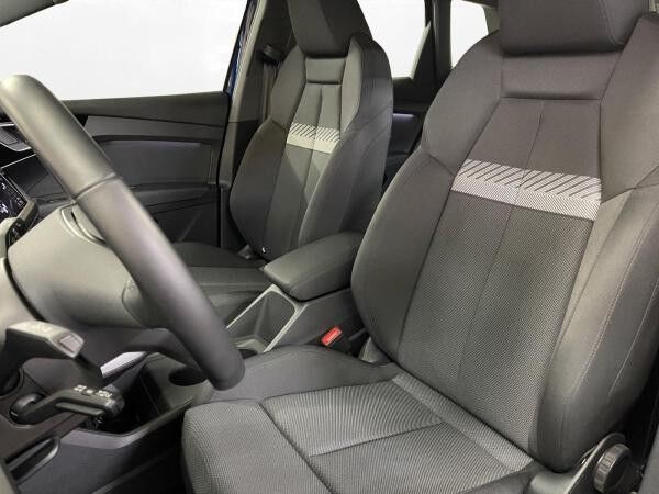 Audi Q4 e-tron 45 AHK LED LM 19" Navi PDC Tempomat