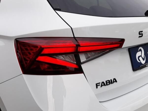 Skoda Fabia 1.5 TSI DSG Monte Carlo +SHZ+NAVI+ACC+GRA+LED+