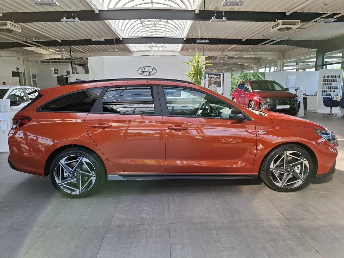 Hyundai i30 Kombi 1.5 T-GDI 48V 7-DCT N Line + Sitz-Paket + Panoramadach