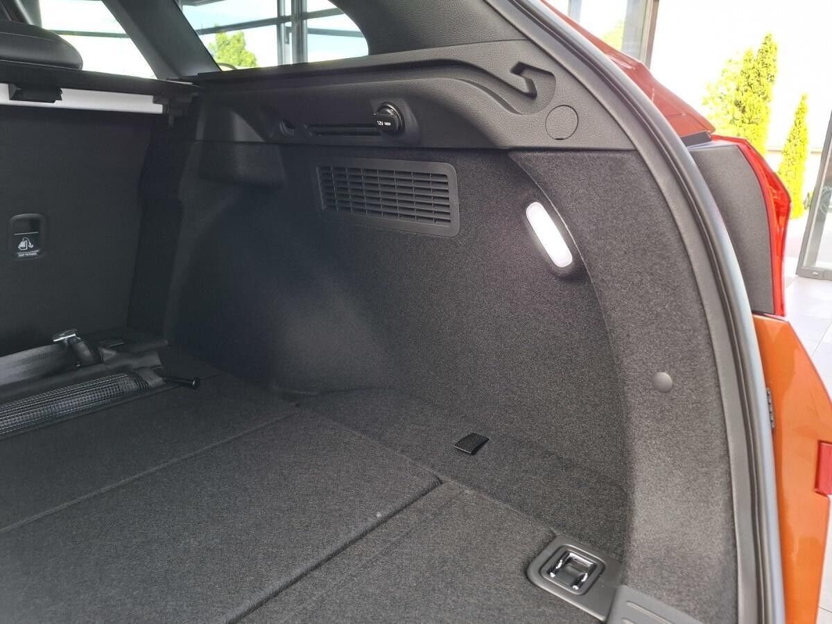 Hyundai i30 Kombi 1.5 T-GDI 48V 7-DCT N Line + Sitz-Paket + Panoramadach