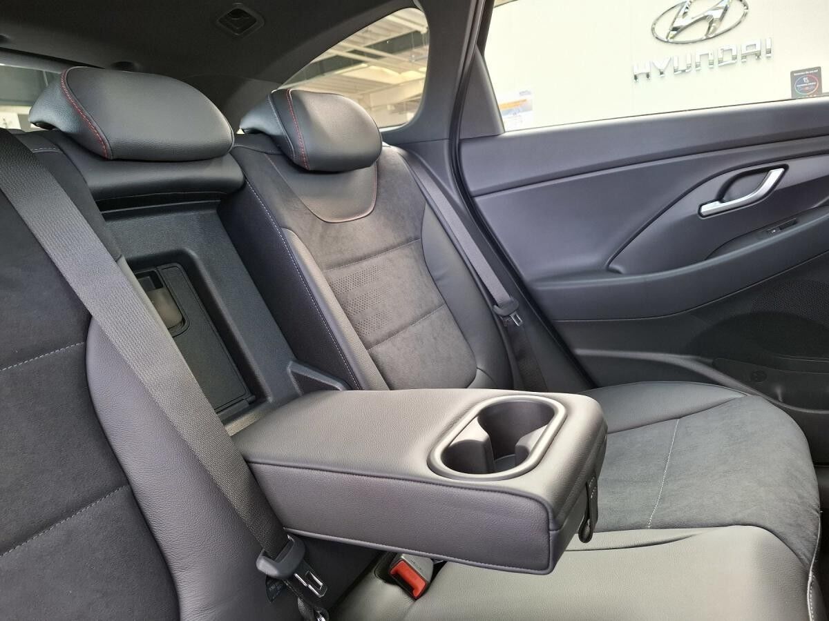 Hyundai i30 Kombi 1.5 T-GDI 48V 7-DCT N Line + Sitz-Paket + Panoramadach