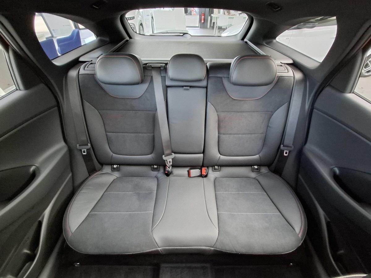 Hyundai i30 Kombi 1.5 T-GDI 48V 7-DCT N Line + Sitz-Paket + Panoramadach