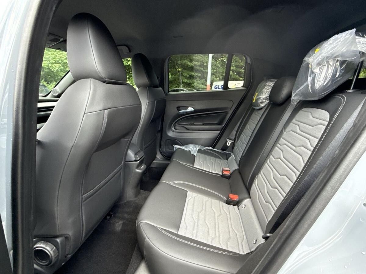 Jeep Avenger Upland 1,2l T3 4xe eAWD