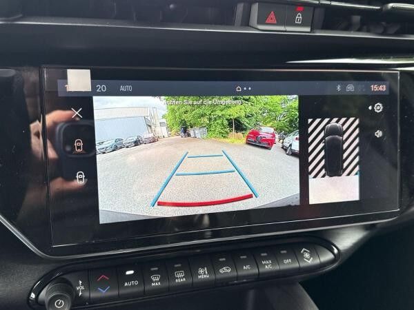 Alfa Romeo Junior 1.2 VGT Mild-Hybrid Speciale +Tech Paket