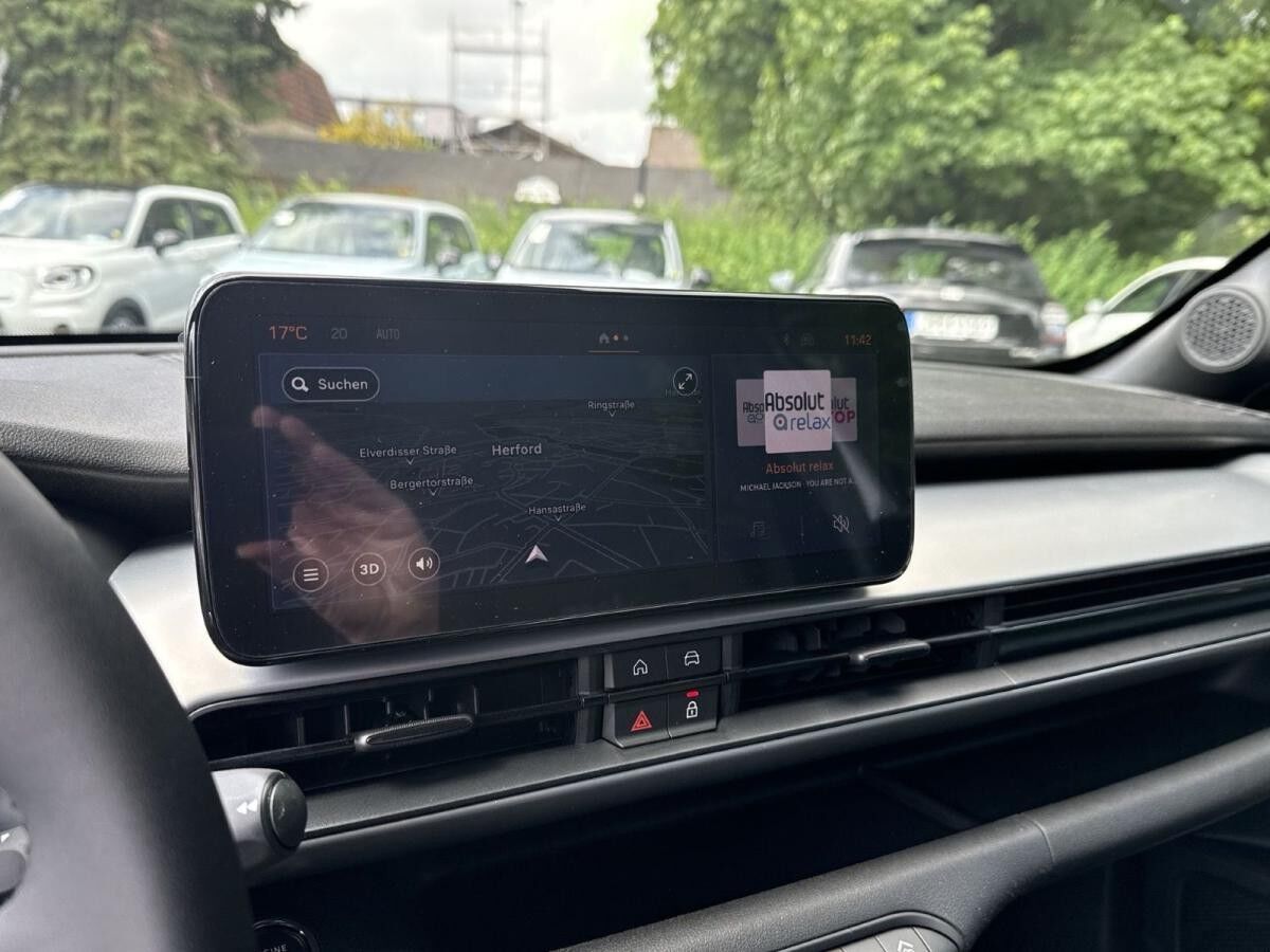 Jeep Avenger Upland 1,2l T3 4xe eAWD