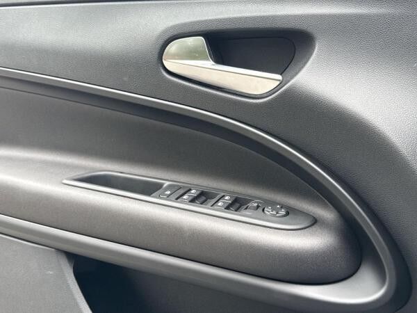 Alfa Romeo Junior 1.2 VGT Mild-Hybrid Speciale +Tech Paket