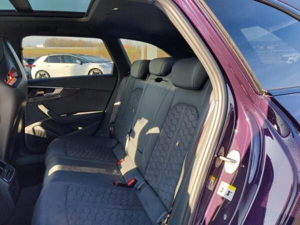 Audi RS4 Avant CompetitionPlus Schalensitz CARBON Pano b+O