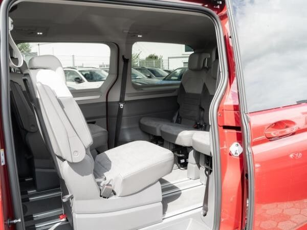 Volkswagen T7 Multivan "GOAL" 2,0 l TDI 7-Gang-DSG AHK, Standheizung