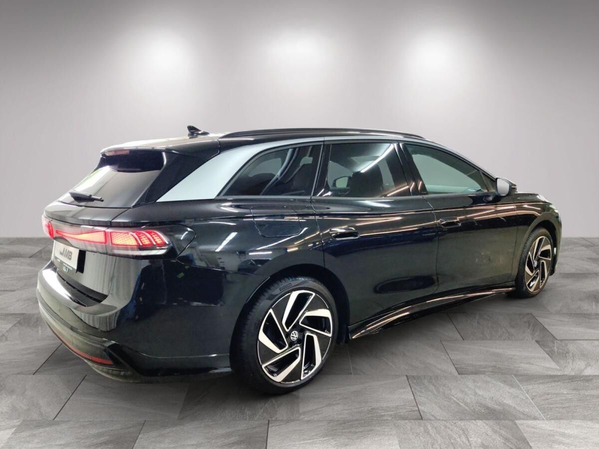 Volkswagen ID.7 Tourer Pro h/AHK/Matrix/Wärmepu/02.30Garantie