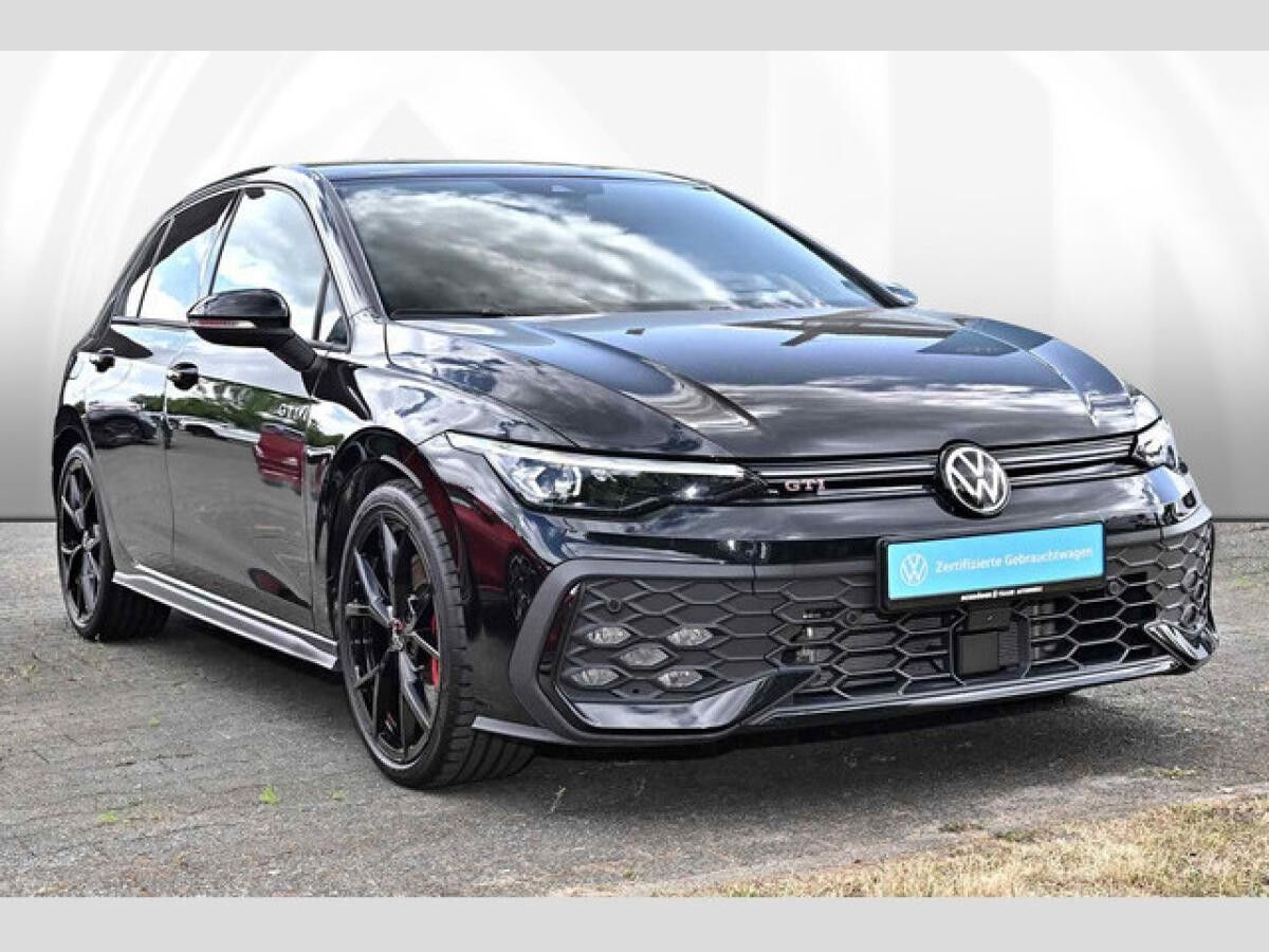 Volkswagen Golf VIII 2.0 TSI DSG GTI Black Style