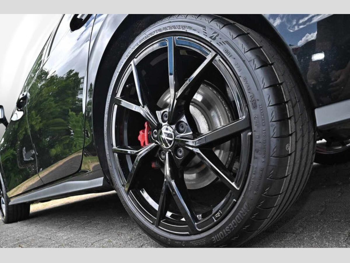 Volkswagen Golf VIII 2.0 TSI DSG GTI Black Style