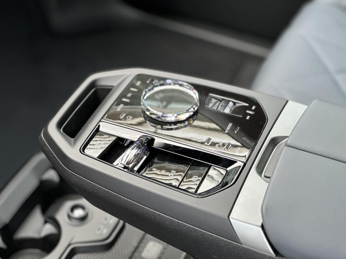 BMW ix xDrive60 M Sportpaket B&W Surround DAB LED