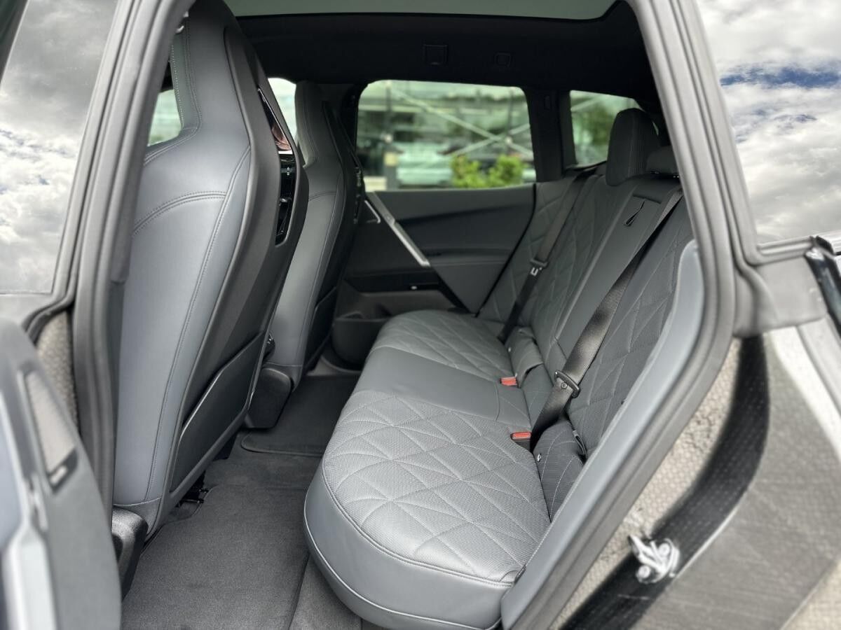 BMW ix xDrive60 M Sportpaket B&W Surround DAB LED