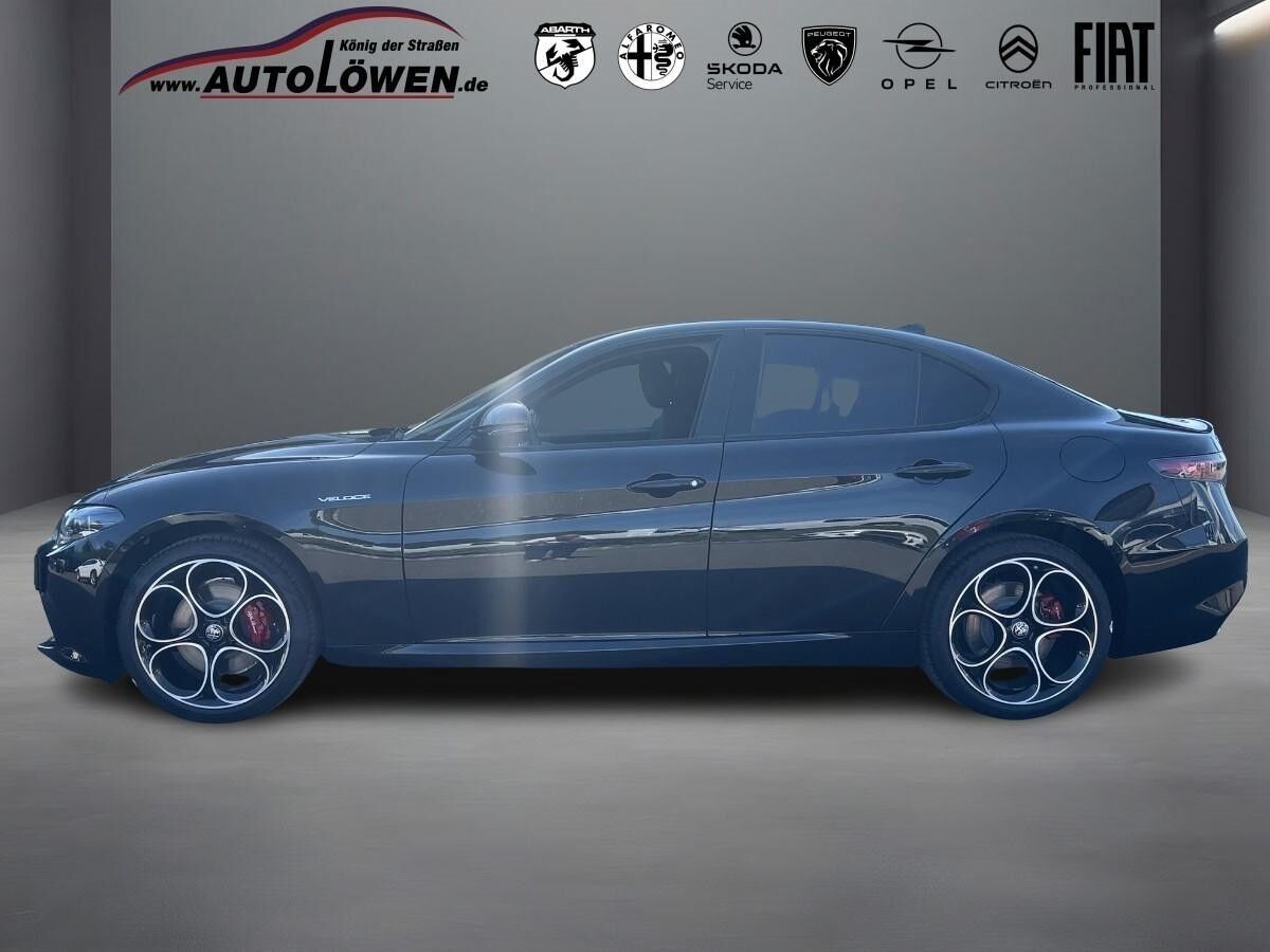 Alfa Romeo Giulia 2.0 Veloce Q4 - *Sofort Verfügbar* Alfa Romeo Giulia 2.0 Veloce Q4 - *Sofort Verfügbar*