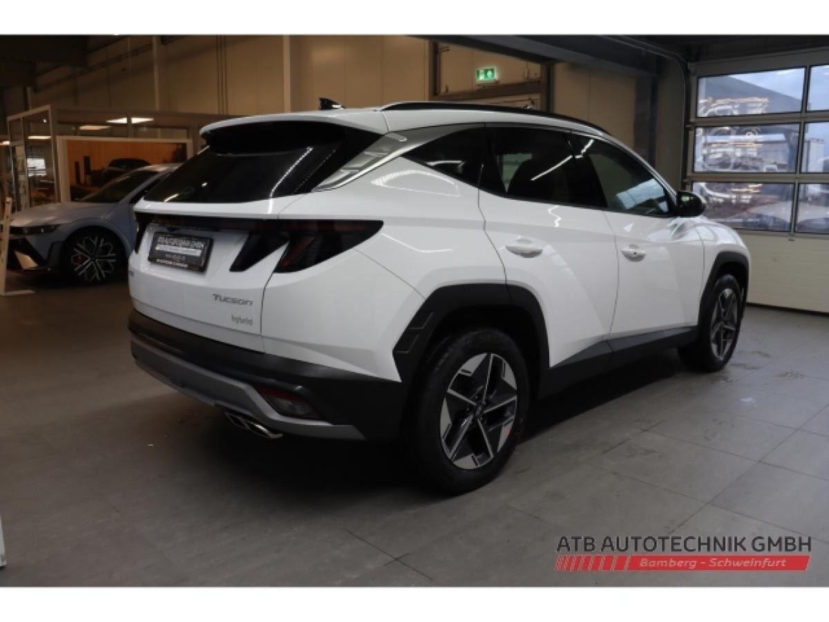Hyundai Tucson MY25 Trend 1.6 T-GDi Hybrid A/T Hyundai Tucson MY25 Trend 1.6 T-GDi Hybrid A/T