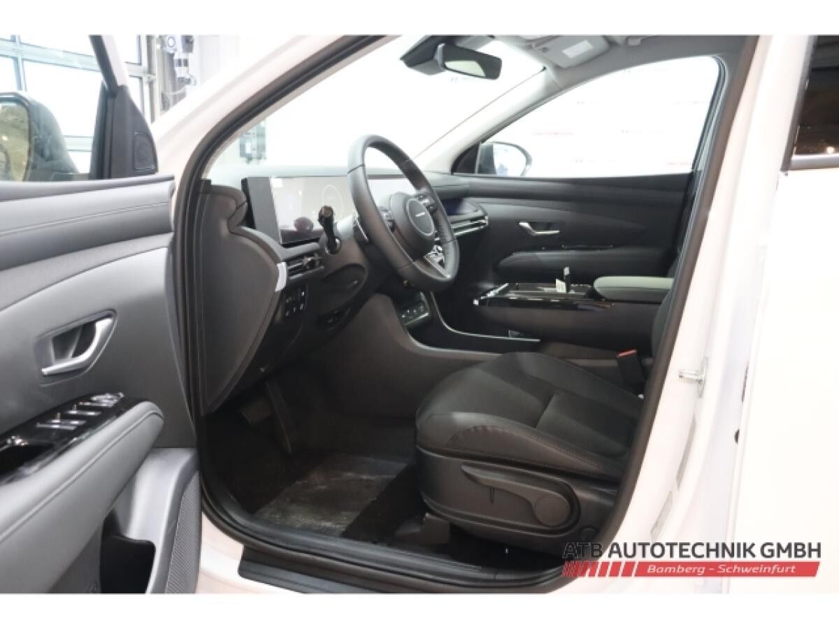 Hyundai Tucson MY25 Trend 1.6 T-GDi Hybrid A/T Hyundai Tucson MY25 Trend 1.6 T-GDi Hybrid A/T