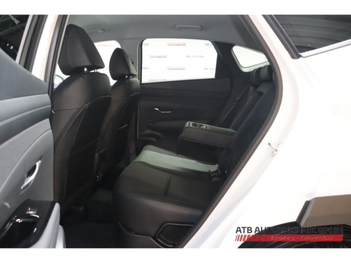 Hyundai Tucson MY25 Trend 1.6 T-GDi Hybrid A/T Hyundai Tucson MY25 Trend 1.6 T-GDi Hybrid A/T