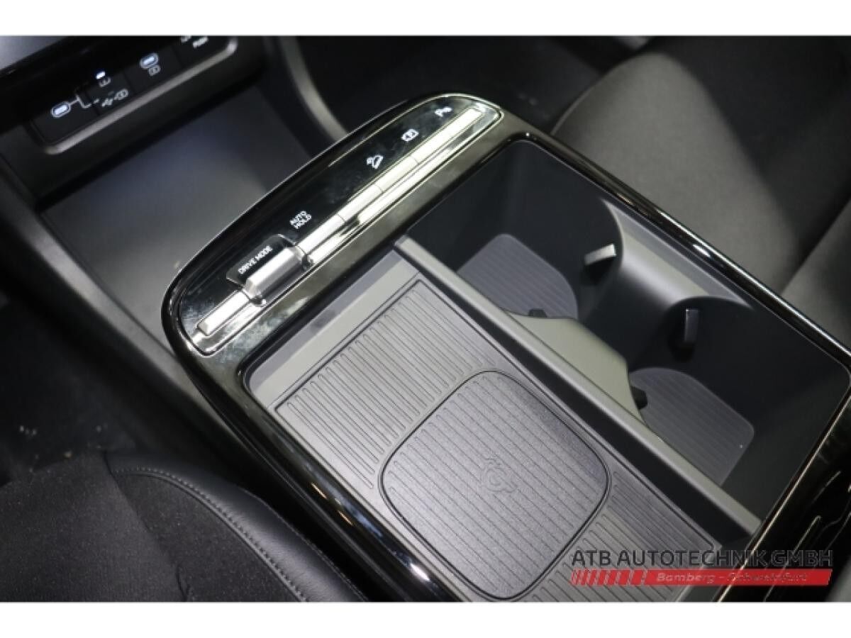 Hyundai Tucson MY25 Trend 1.6 T-GDi Hybrid A/T Hyundai Tucson MY25 Trend 1.6 T-GDi Hybrid A/T