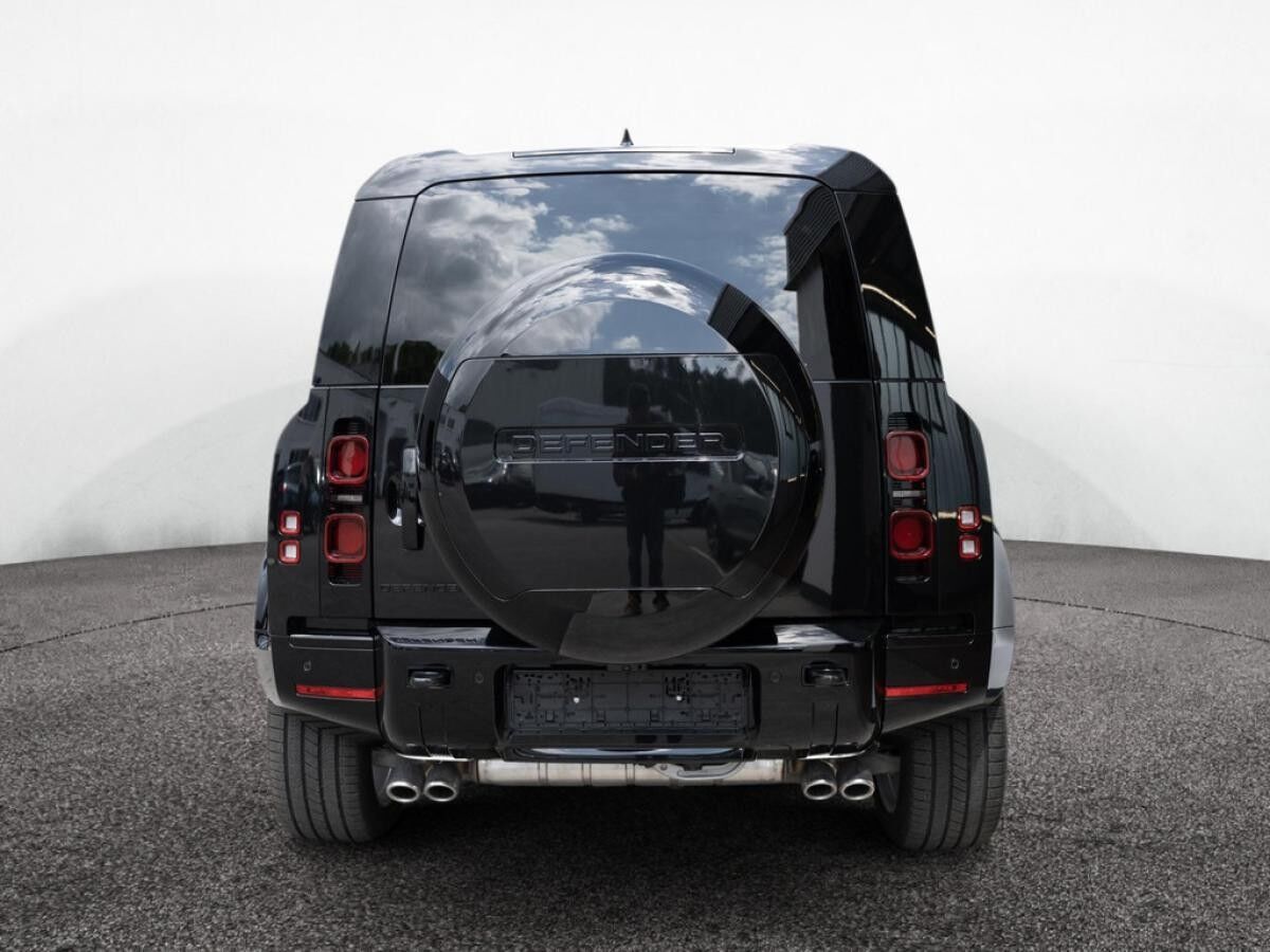 Land Rover Defender P425 X-Dynamic HSE