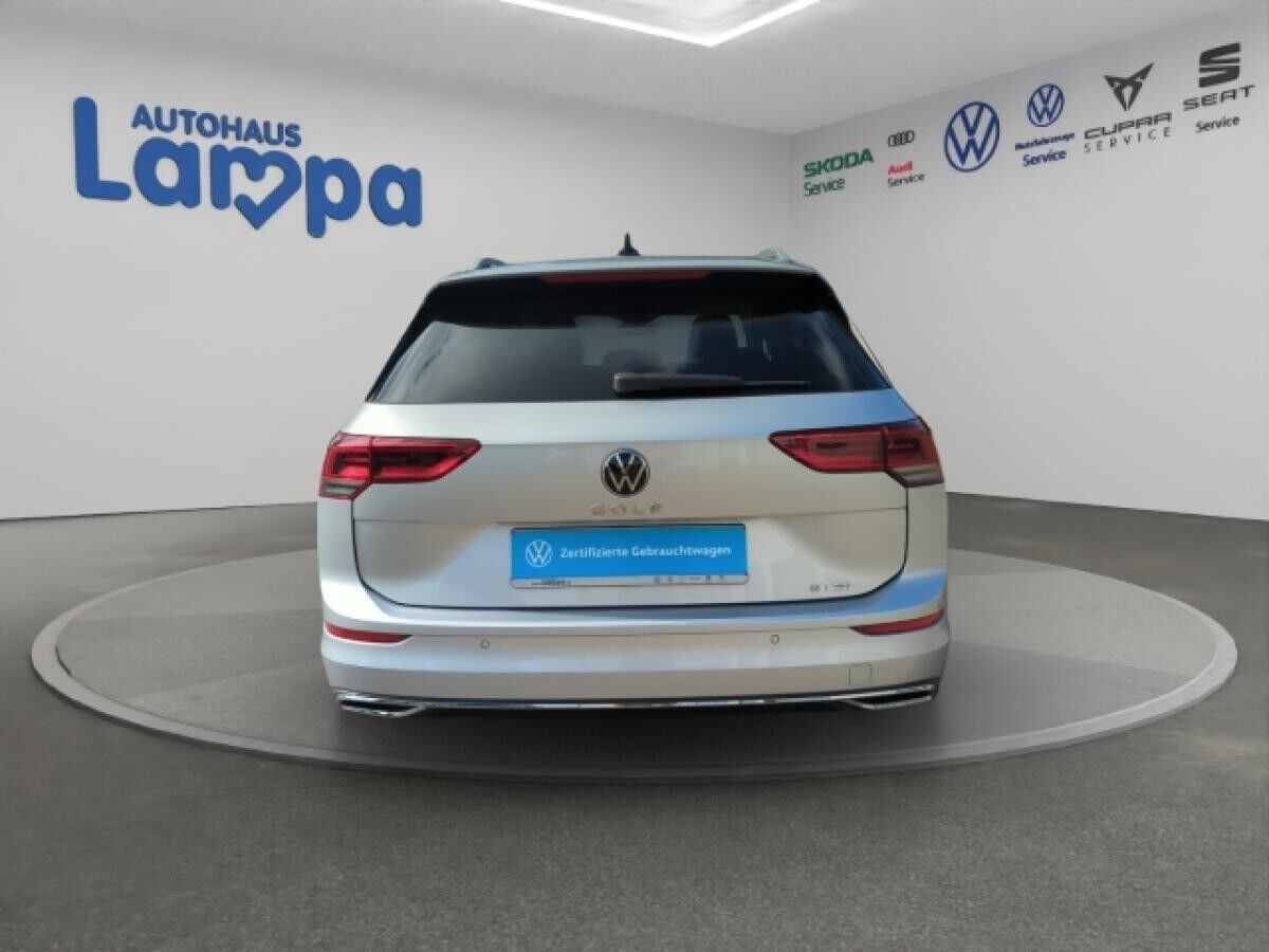 Volkswagen Golf Variant VIII Move 1.0 eTSI DSG AHK,NAV,MFK,ACC,LED