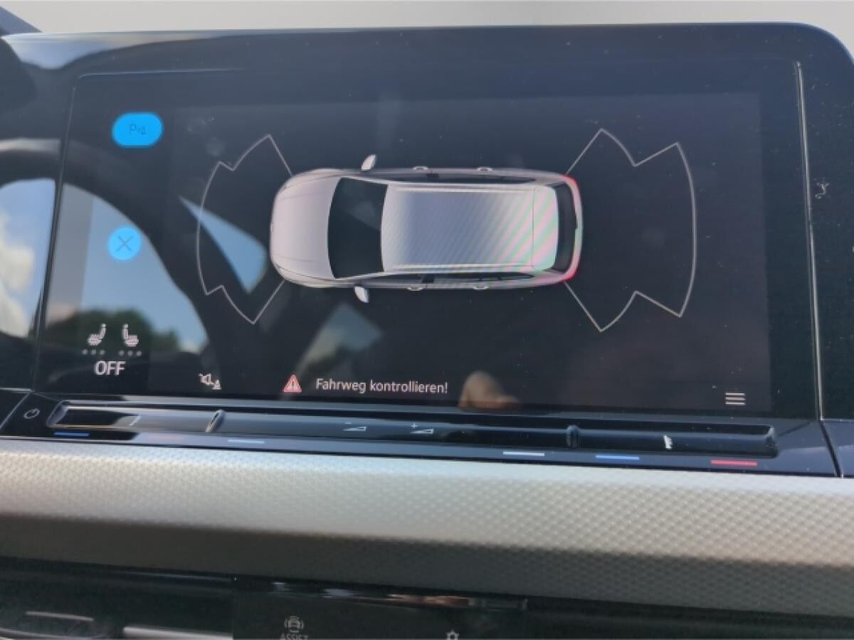 Volkswagen Golf Variant VIII Move 1.0 eTSI DSG AHK,NAV,MFK,ACC,LED