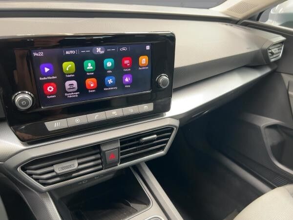 Seat Leon ST 1.5 eTSI DSG KAMERA LED
