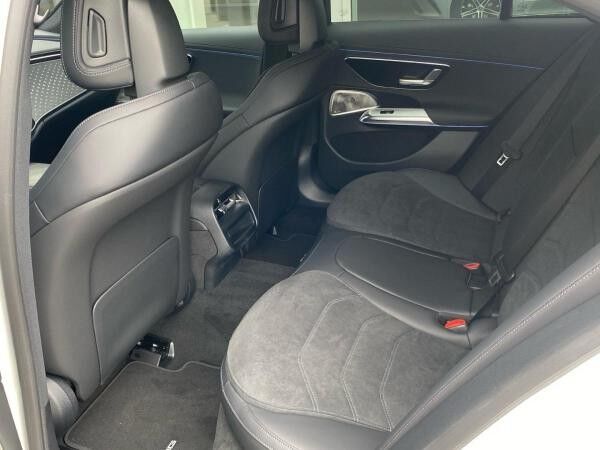 Mercedes-Benz E 200 AMG Distronic Pano Digital-Light AHK 360°K