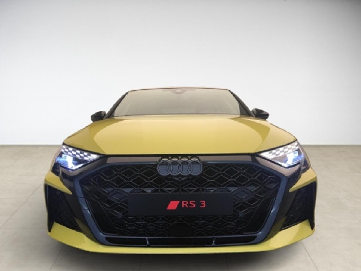 Audi RS3 Sportback 2.5 TFSI quattro LED Audi RS3 Sportback 2.5 TFSI quattro LED