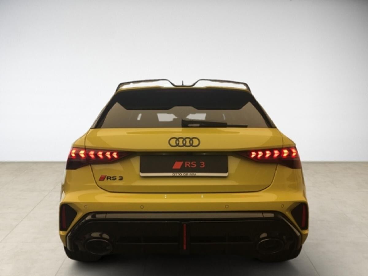Audi RS3 Sportback 2.5 TFSI quattro LED Audi RS3 Sportback 2.5 TFSI quattro LED